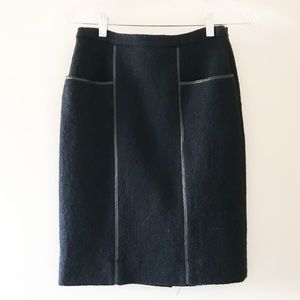 BCBG Wool Skirt w/Faux leather piping detail XS